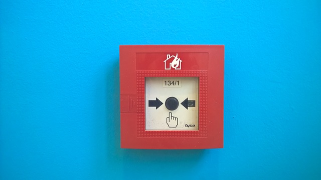 fire-detector-2117977_640